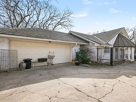 3rd image of 5009 River Ridge Rd