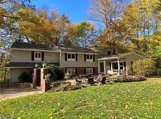 1870 County Line Rd, Gates Mills, OH 44040