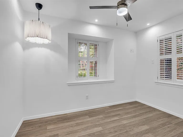 41 Hickory Oak Dr — Photo 16