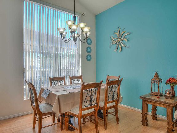 5th image of 8120 Corte Del Viento NW