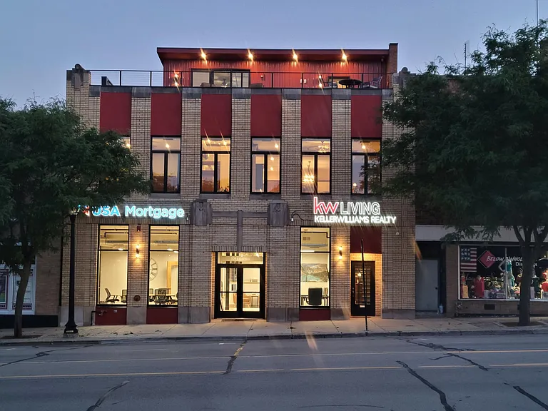 210 E Sibley St #202 — Photo 16