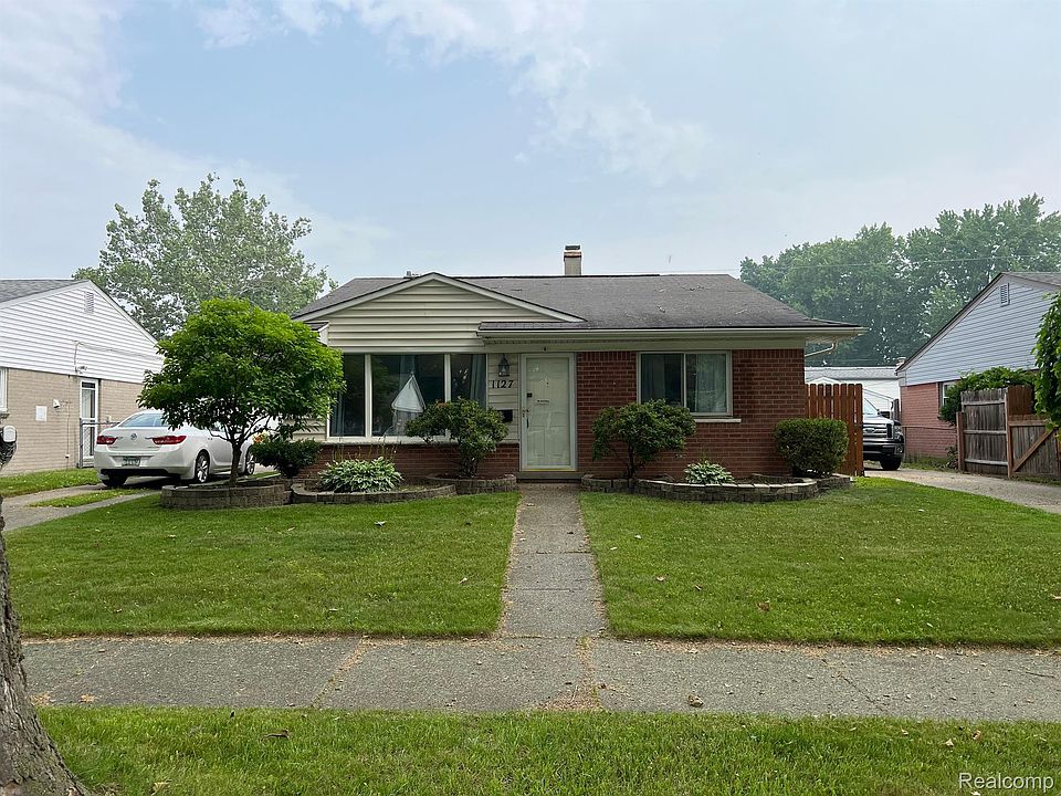 1st image of 1127 Connie Ave