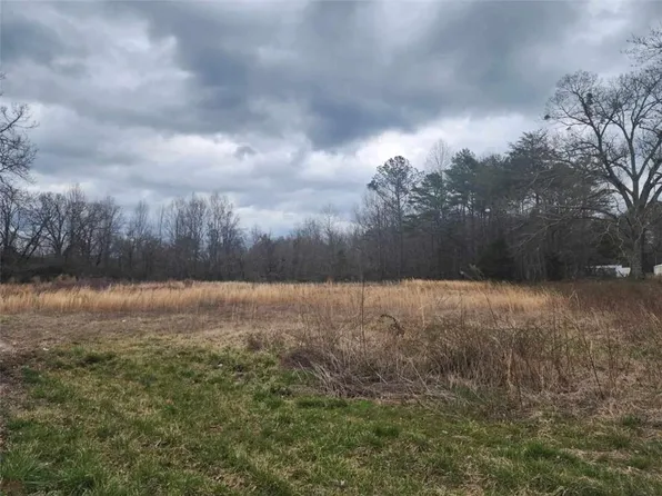 5650 Old Dahlonega Hwy, Murrayville, GA 30564