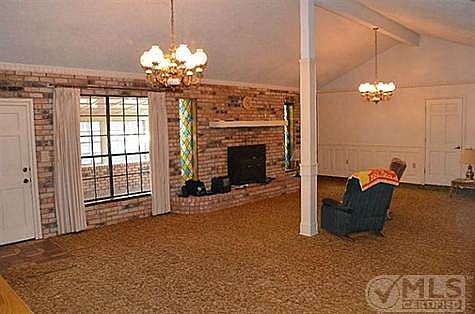 2nd image of 12529 White Oak Dr