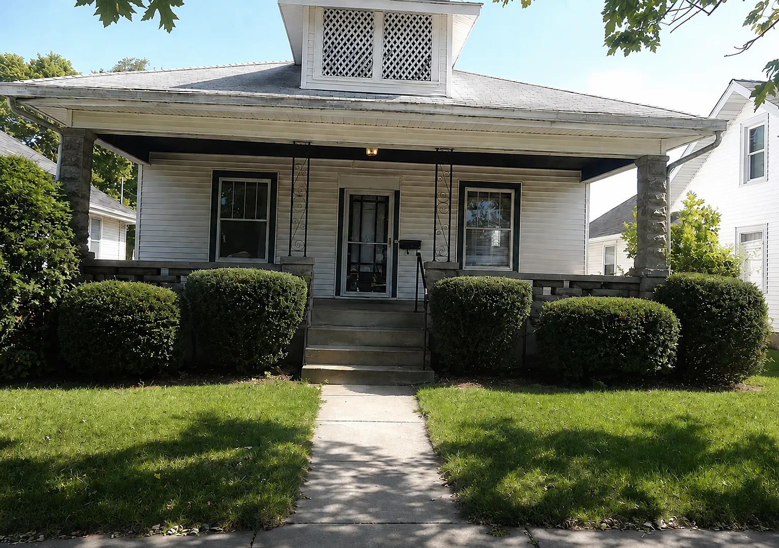 2 bedroom 1 bath Home — Photo 1