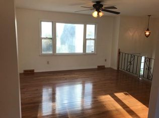 53 Greenway N, Albany, NY 12208