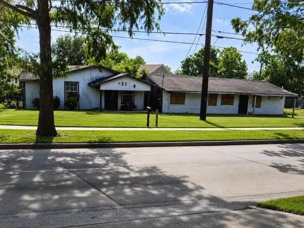 9203 W Montgomery Rd, Houston, TX 77088