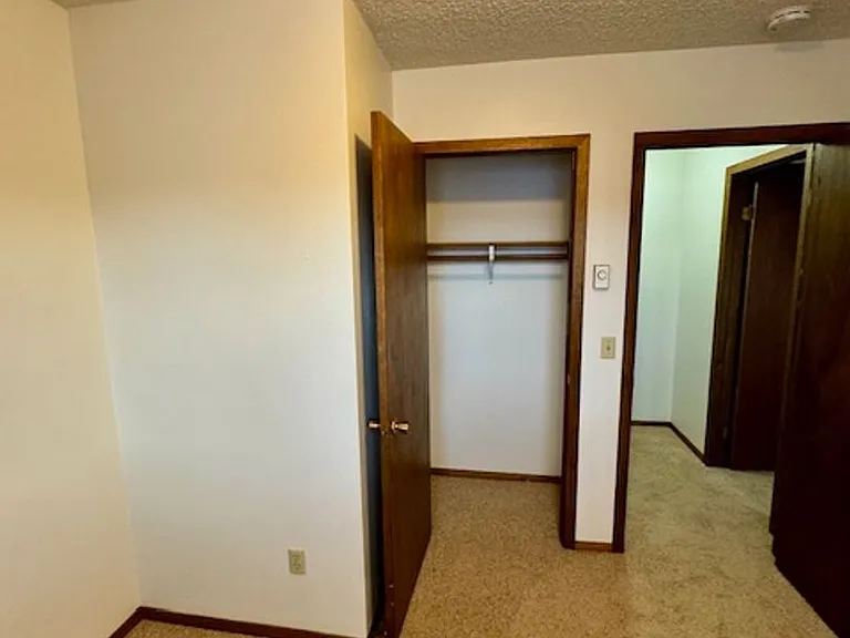 1605 W Koch St — Photo 34