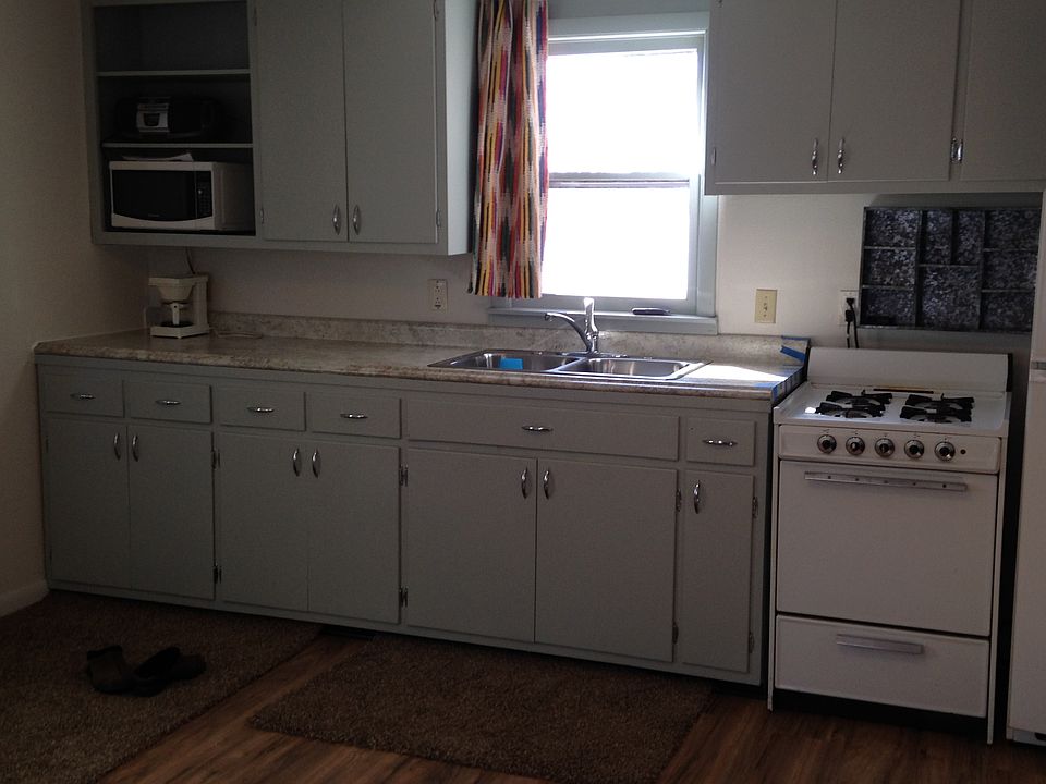 2Bdrm new Windows ect.