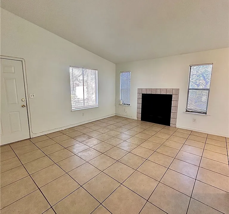 5054 Spencer St #D