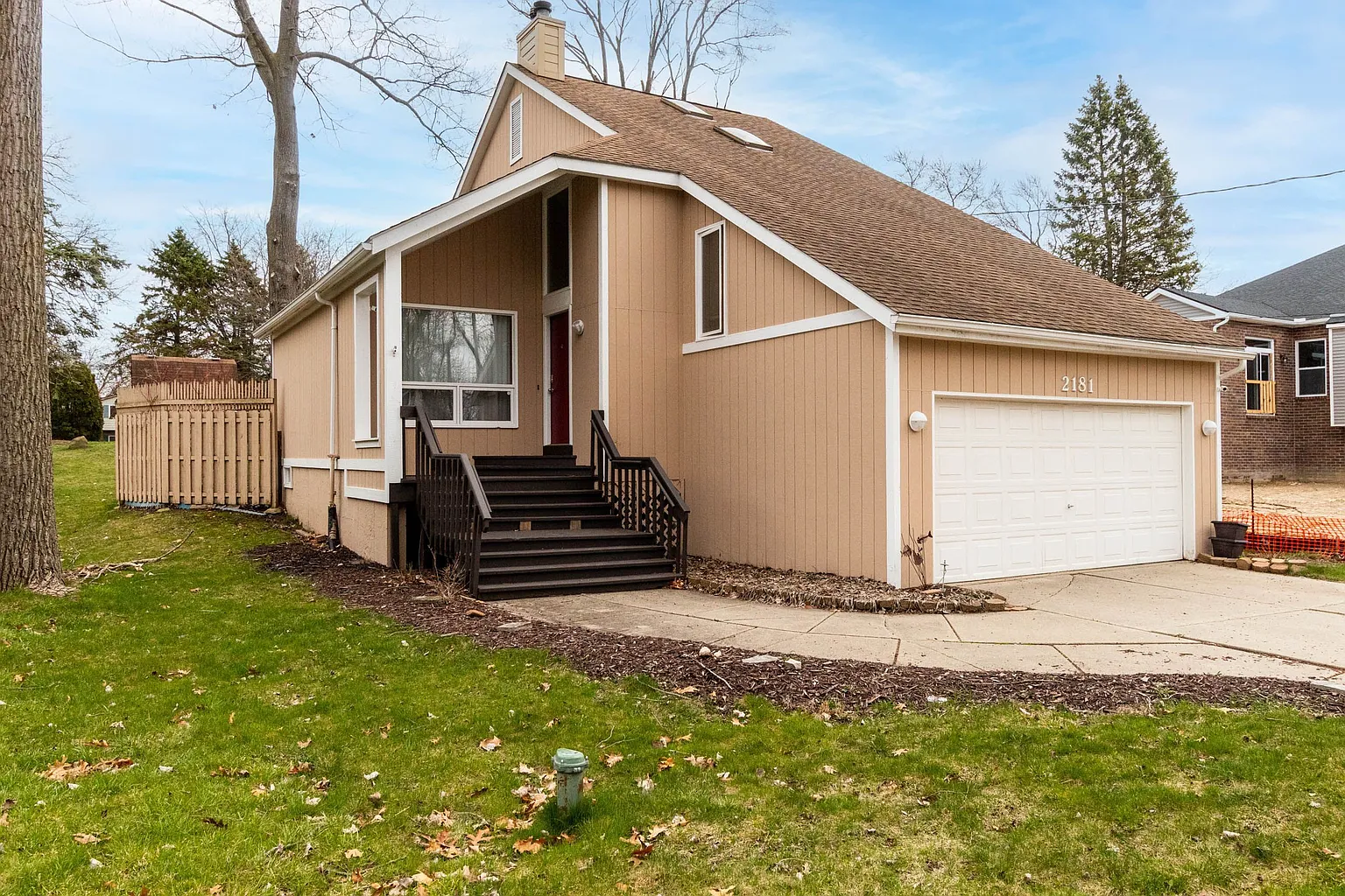 2181 Mapesbury Dr photo 1