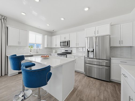3rd image of 501 Sequoia Ct