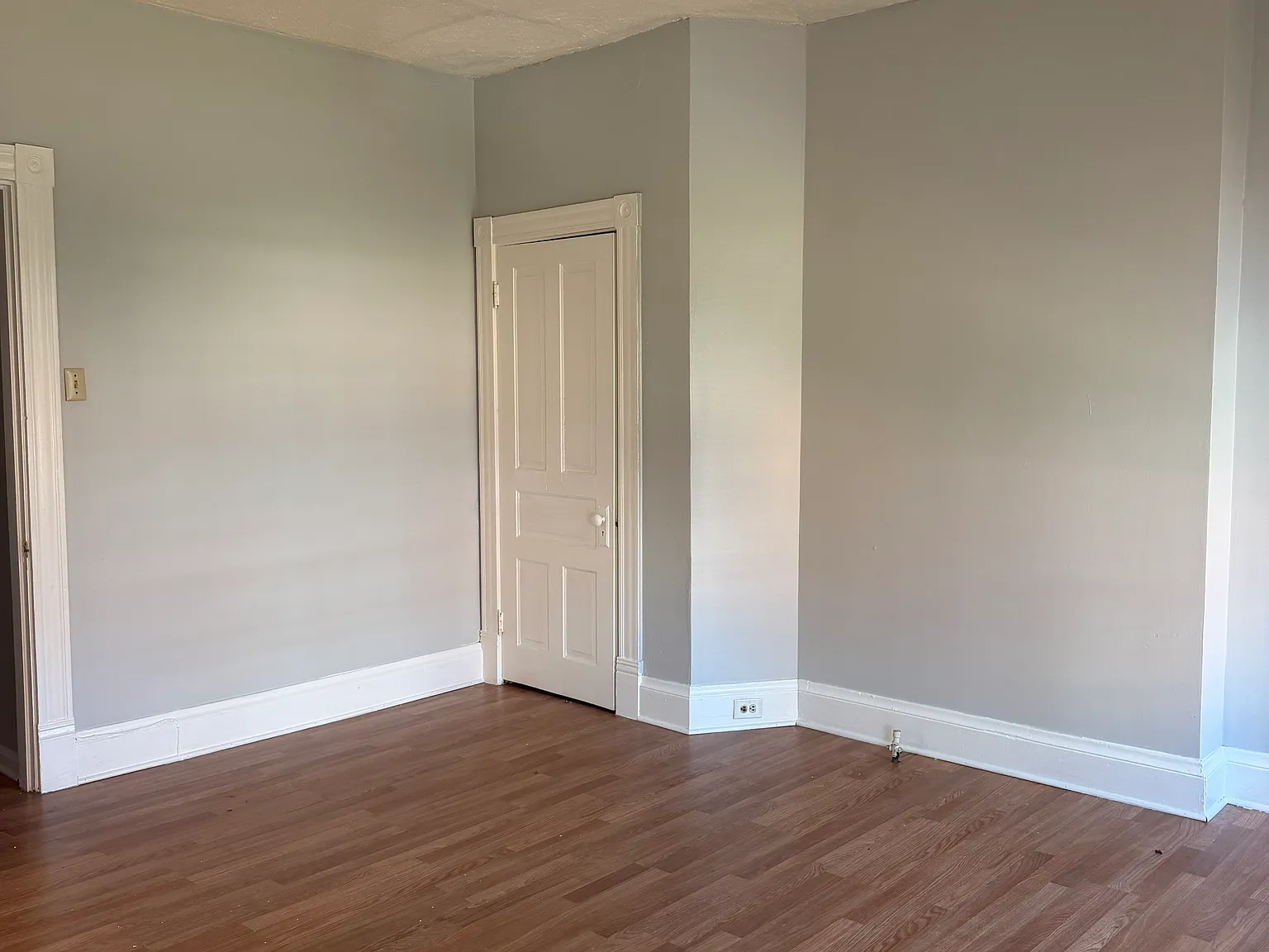 1 bed, $1,200 — Photo 2