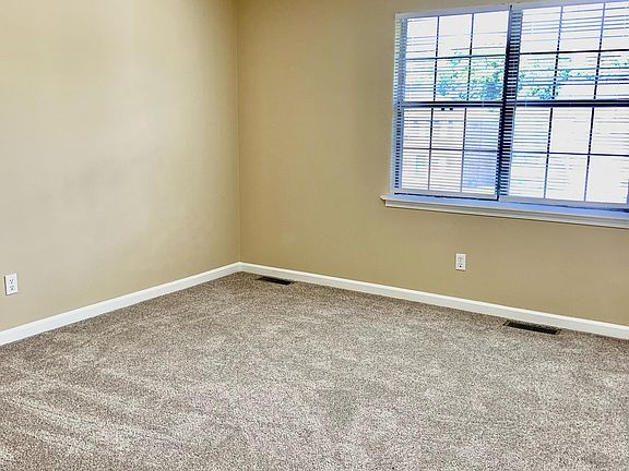 4th image of 112 Hillridge Ct