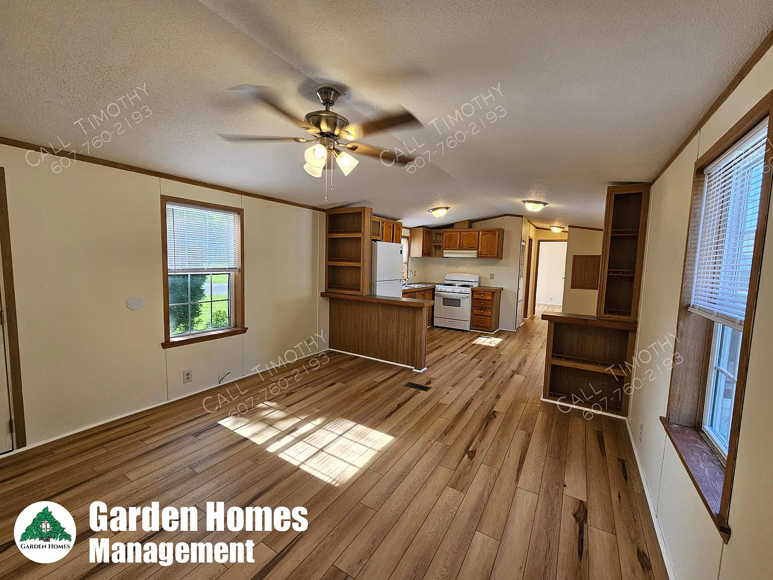 3 bed, 1.5 bath, 924 sqft, $1,295 — Photo 3