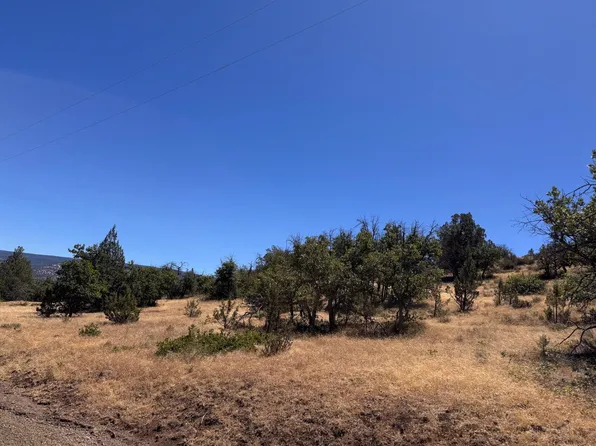 Greenfinch Way Unit 5, Montague, CA 96064