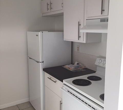3rd image of 6326 Newtown Cir APT B2