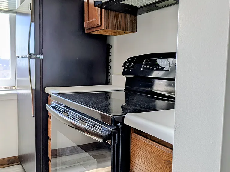 123 N Locust St #2 — Photo 9