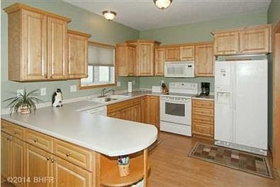 4th image of 9027 Cowden Dr