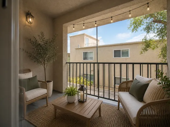8512 Balboa Blvd #59, Northridge, CA 91325