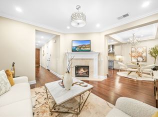 853 W Huntington Dr #B, Arcadia, CA 91007