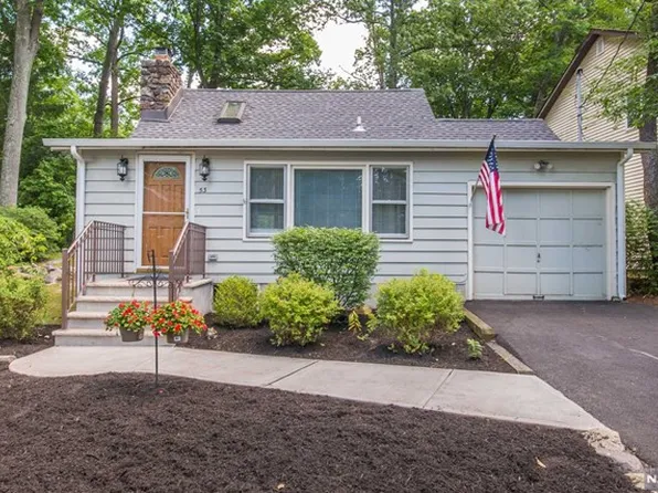 53 Indian Spring Trl, Denville, NJ 07834
