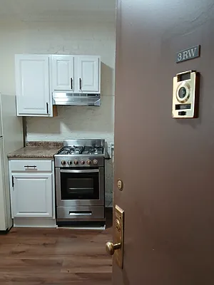 Rented by Susan J. Conaway, LREB | media 2