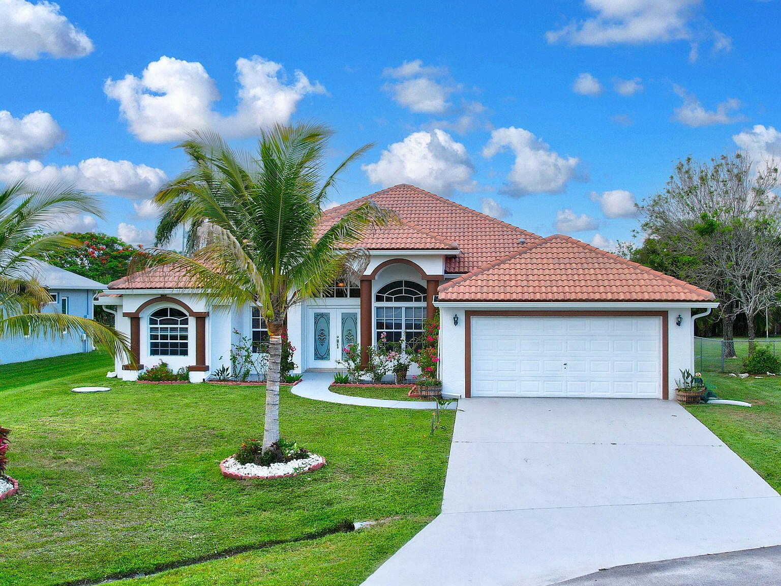 2255 SE Powell Court, Port Saint Lucie, FL 34952 MLS RX11033420