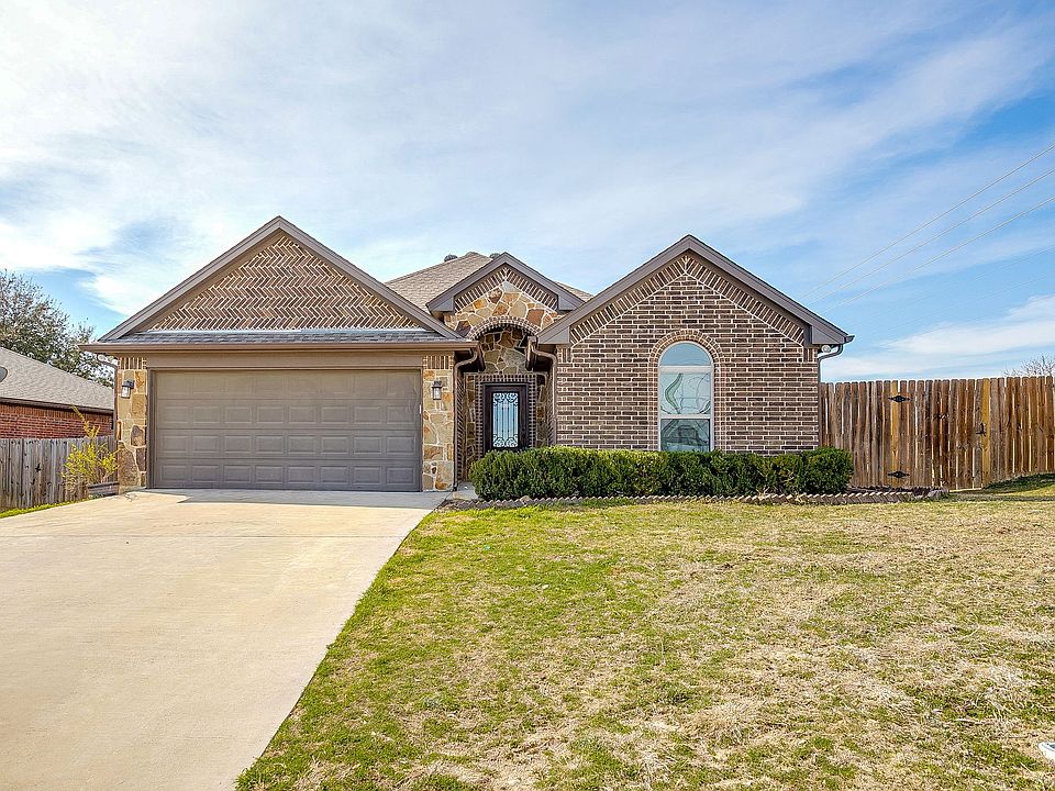 1st image of 110 Hummingbird Ln