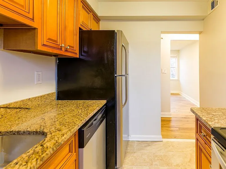 2103 Suitland Ter SE #201 — Photo 11