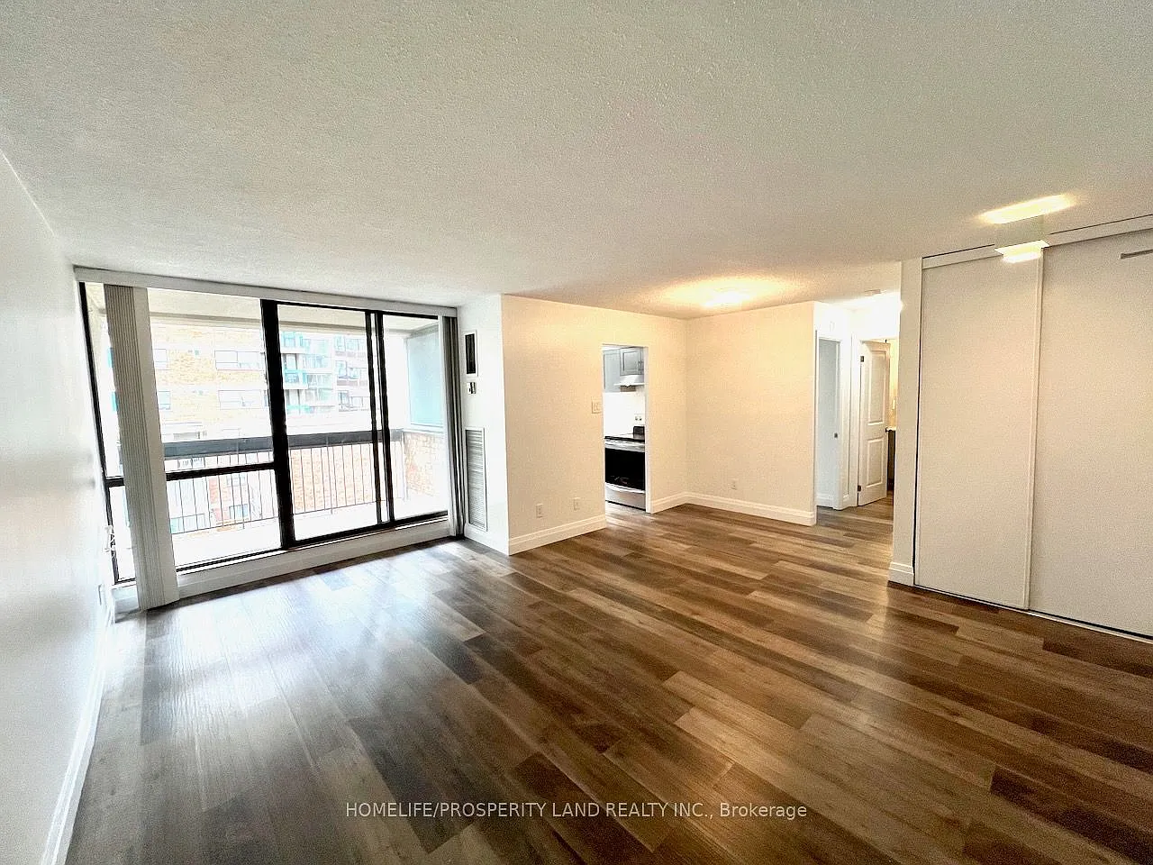 1 bed, $2,400 — Photo 3