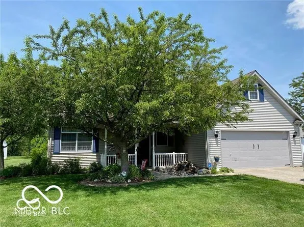 130 Hawthorn Dr, Pendleton, IN 46064