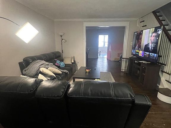 2nd image of 3349 Brighton St