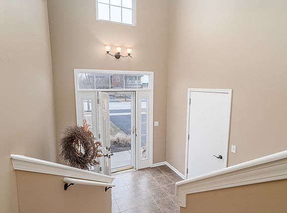 3rd image of 442 Autumn Dr #86A