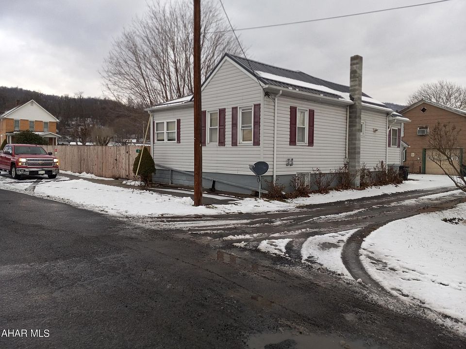 127 Chestnut St, Hyndman, PA 15545 Zillow