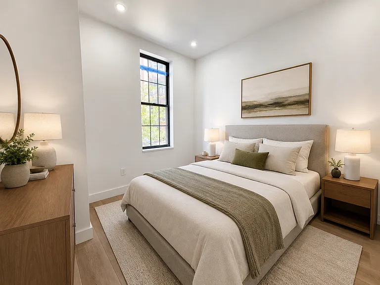 148 Conselyea St #1R — Photo 5