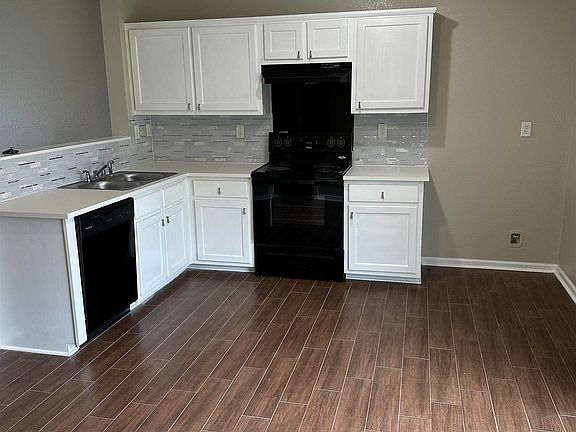 3rd image of 4658 Sweet Whisper Ln