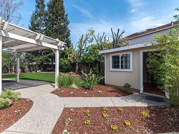 2nd image of 1210 Quail Creek Cir