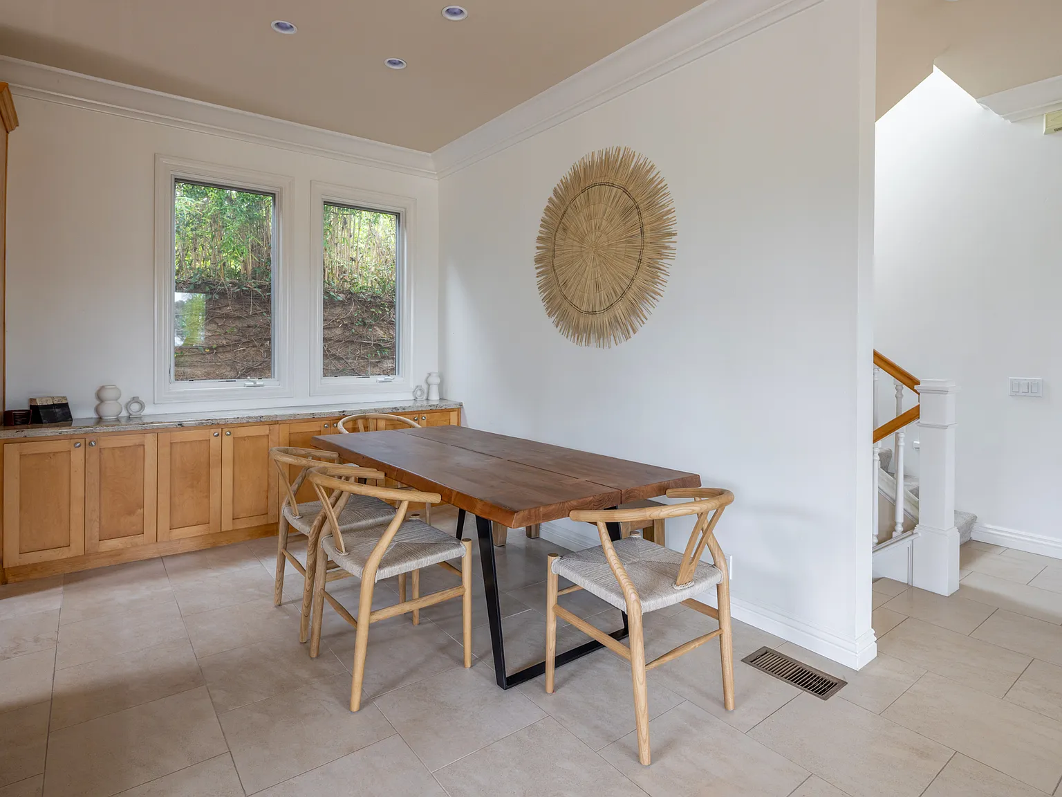 3 bed, 3.5 bath, 2093 sqft, $14,500 — Photo 2