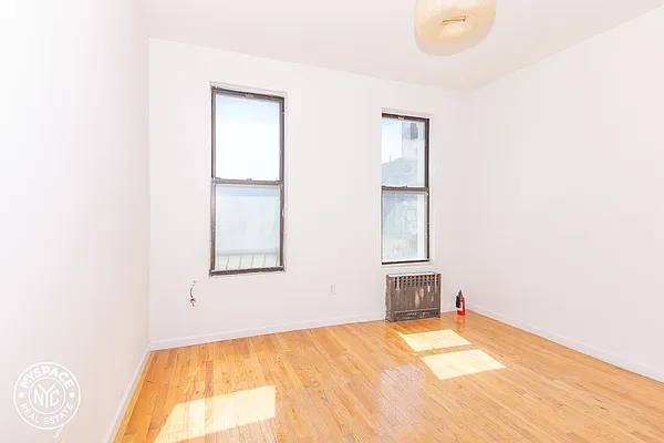 Rented by MySpaceNYC | media 15
