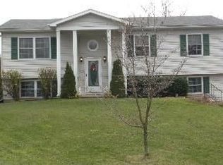 203 Spring Mill Rd, Mountain Top, PA 18707