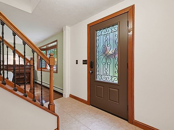 3rd image of 245 Albee Rd
