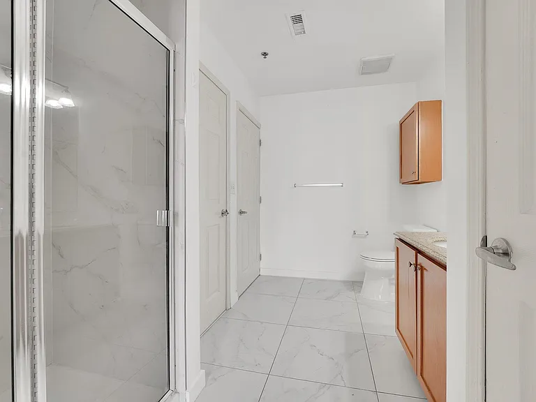 26 Avenue At Port Imperial #438 — Photo 19