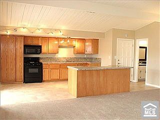 5th image of 9632 Walthall Ave