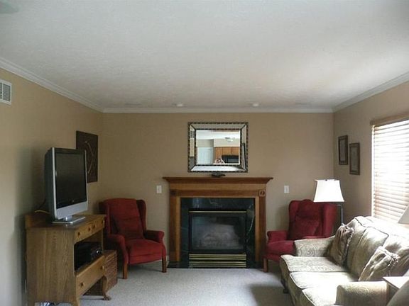 2nd image of 5609 Sebastian Ln