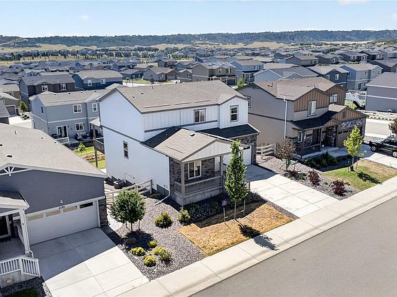 4th image of 2174 Villageview Lane