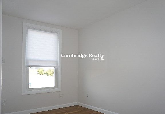 3rd image of 160 Broadway #160-3T