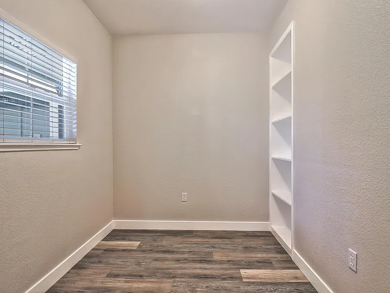 Catalina Luxury Apartments — Photo 22