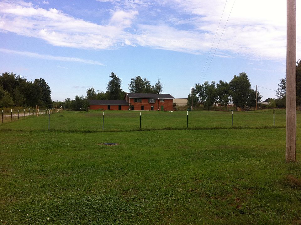Quiet with few neighbors 