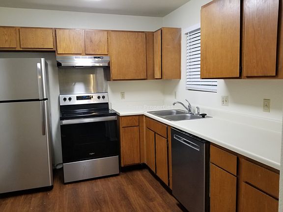 5th image of 1201 Danbury Sq Unit A